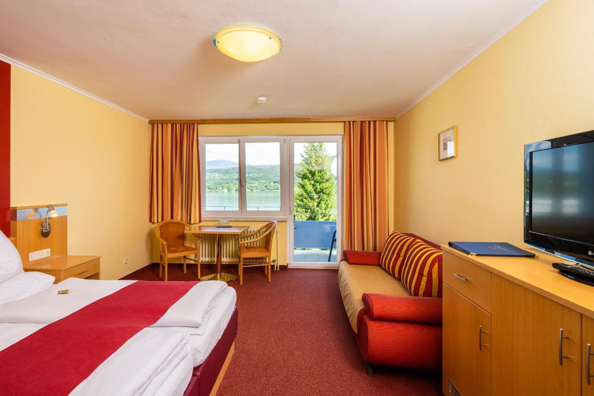 Strandhotel Schabus Velden am Wörthersee Værelse billede